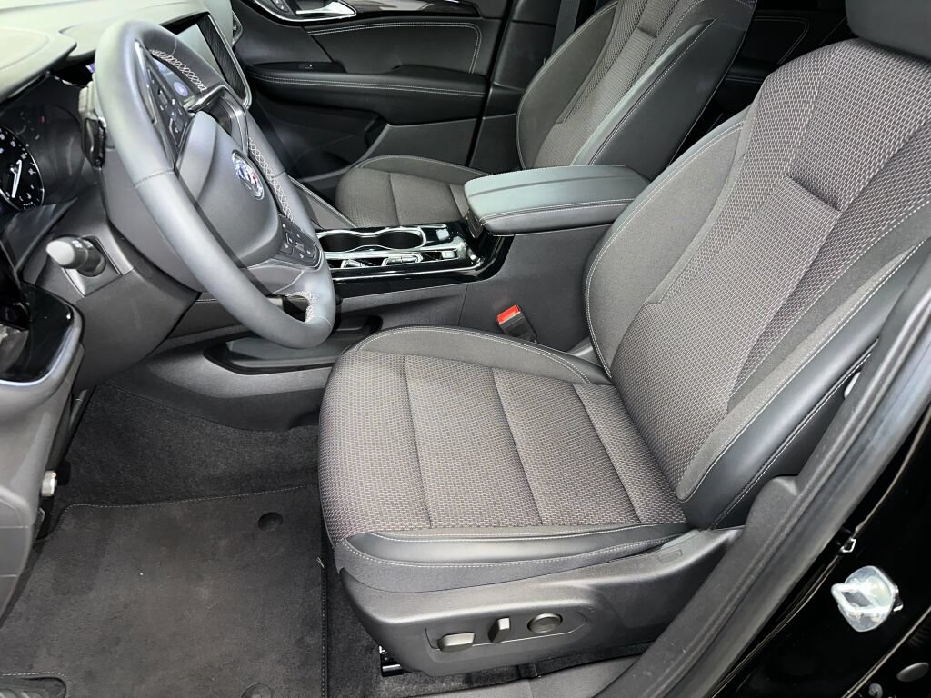 Used 2021 Buick Envision Preferred FWD image 2