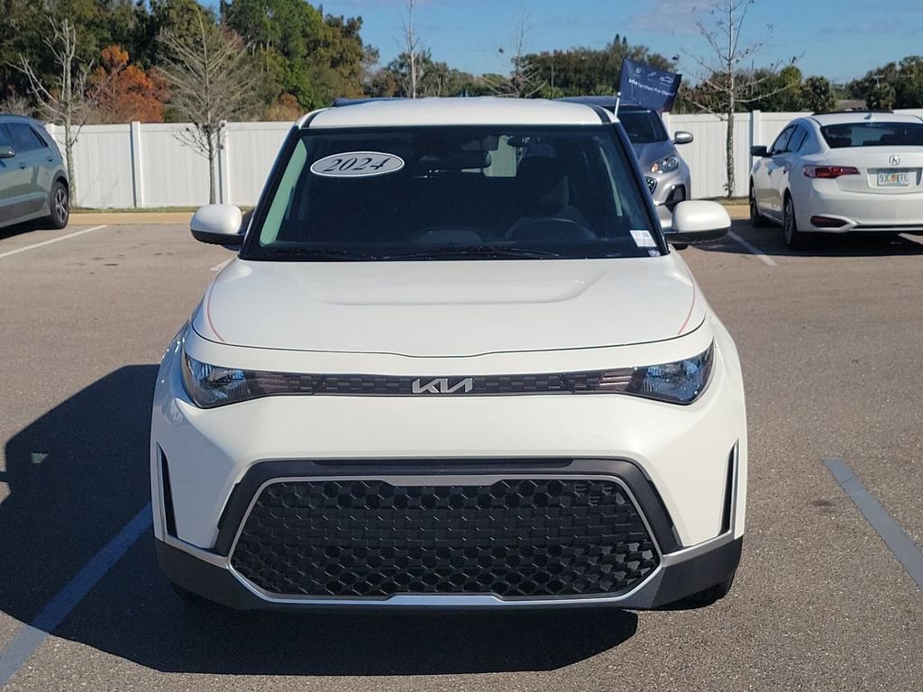 Used 2024 Kia Soul LX w/ Option Group 015 image 9