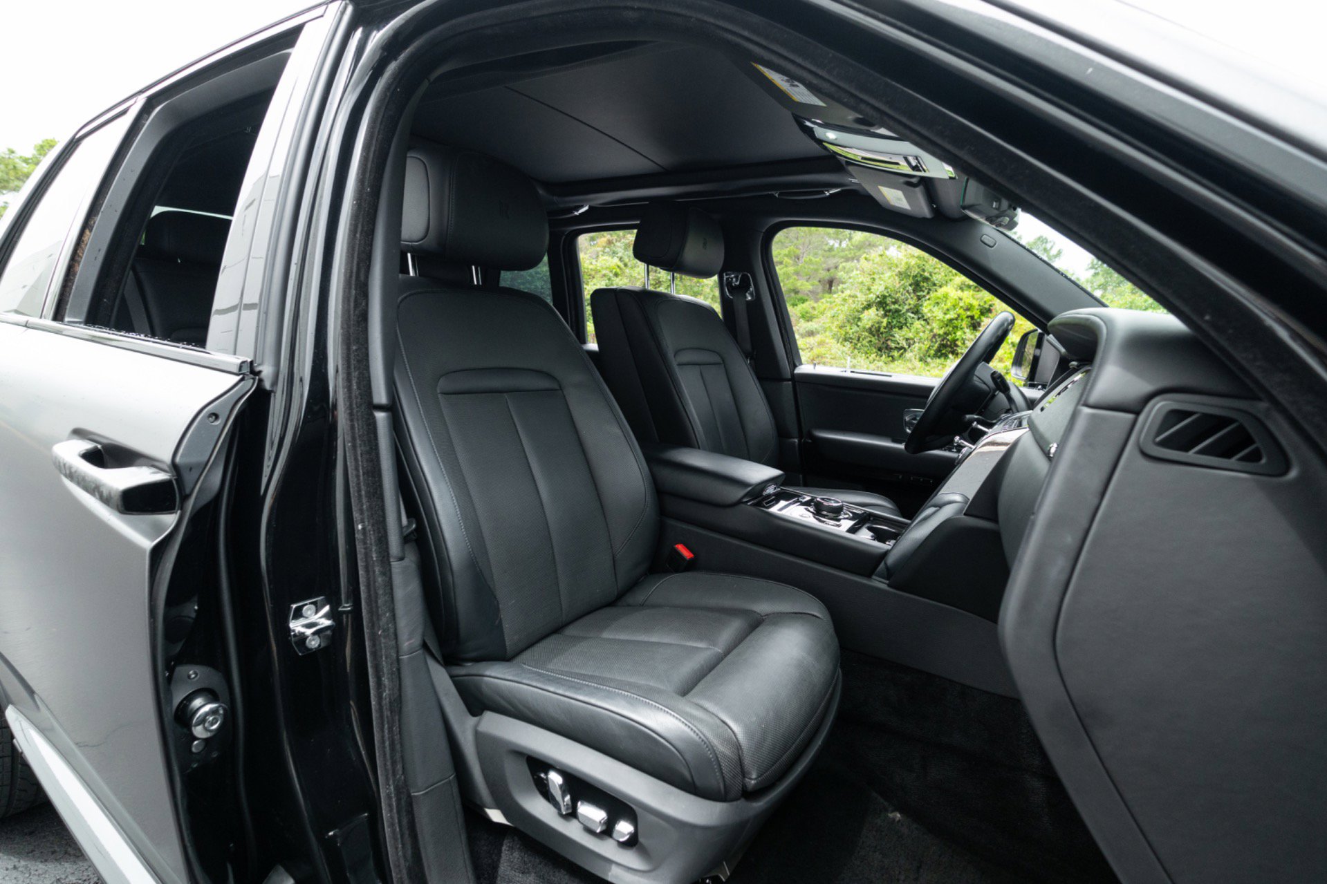 Used 2020 Rolls-Royce Cullinan image 64