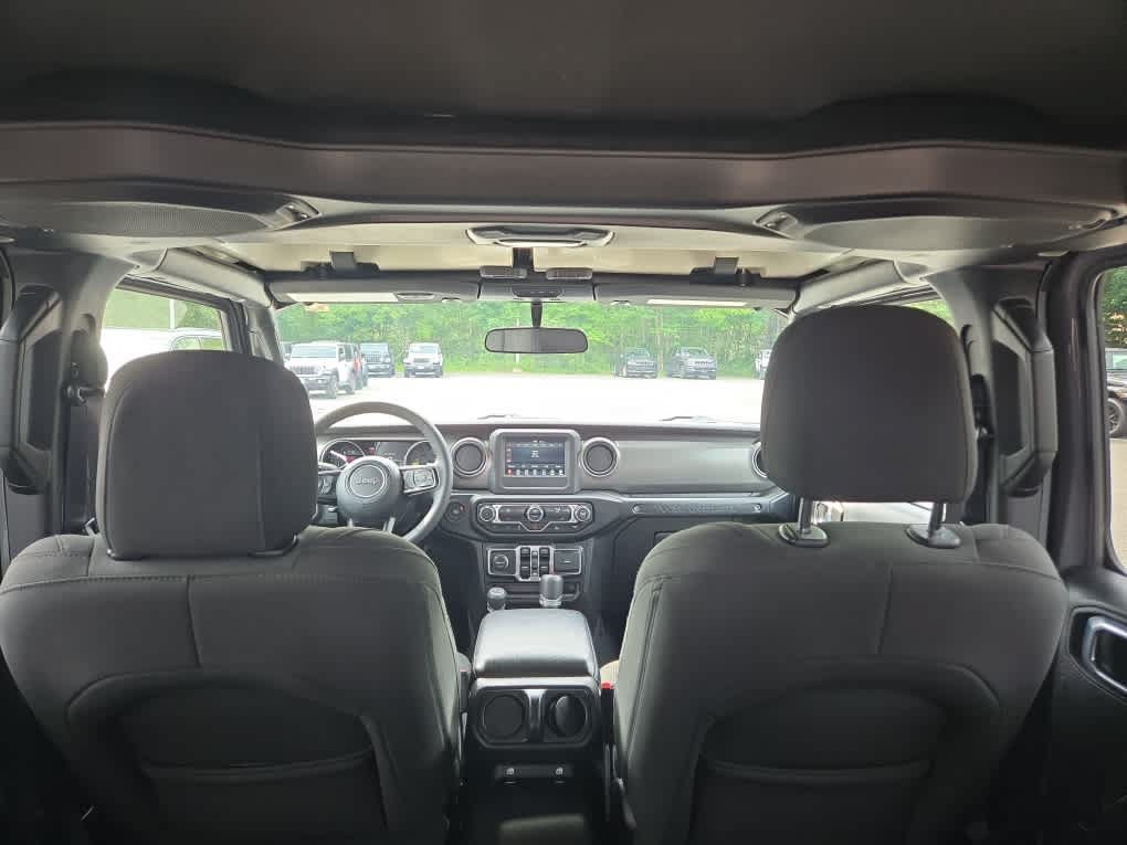 Used 2023 Jeep Wrangler Unlimited w/ Convenience Group AWD/4WD image 36
