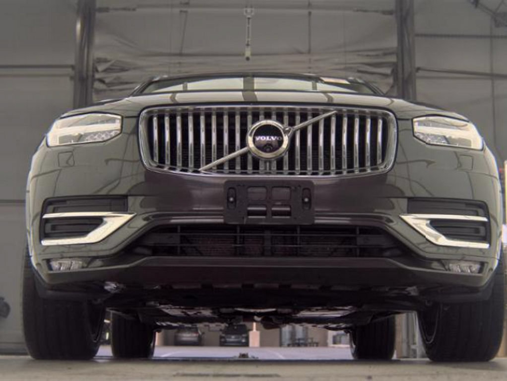 Used 2024 Volvo XC90 B6 Plus w/ Protection Package AWD/4WD image 3