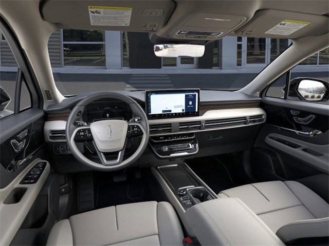 New 2026 Lincoln Corsair Reserve image 9