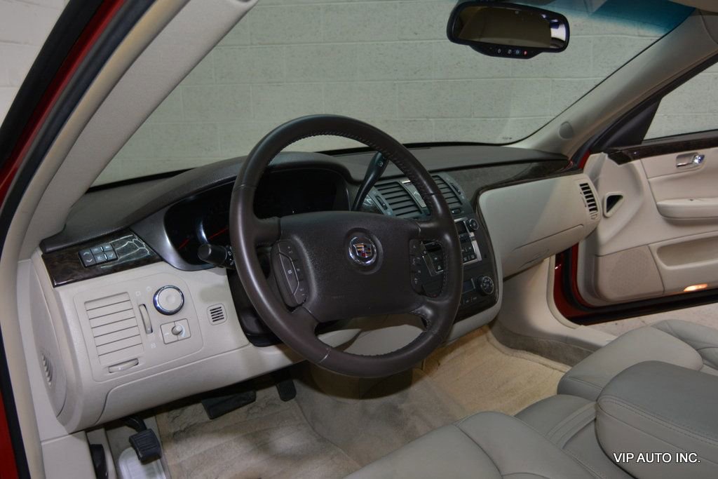 Used 2010 Cadillac DTS image 11