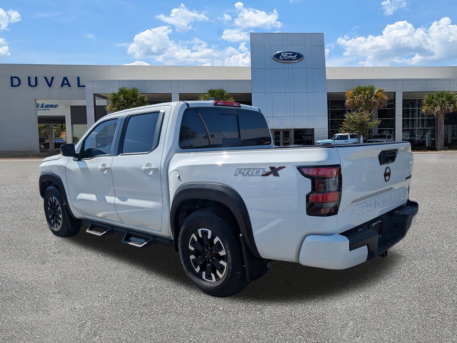 Used 2024 Nissan Frontier Pro-X w/ Tow Package image 6