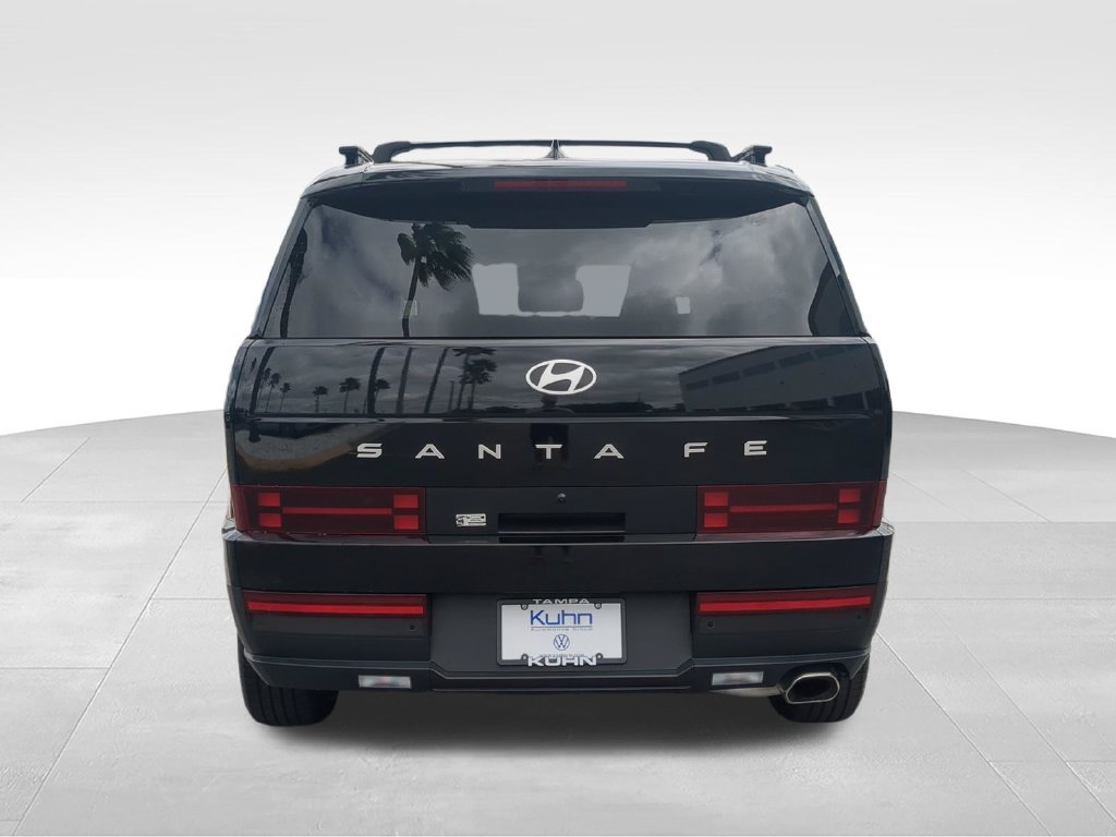 Used 2025 Hyundai Santa Fe SEL FWD image 4