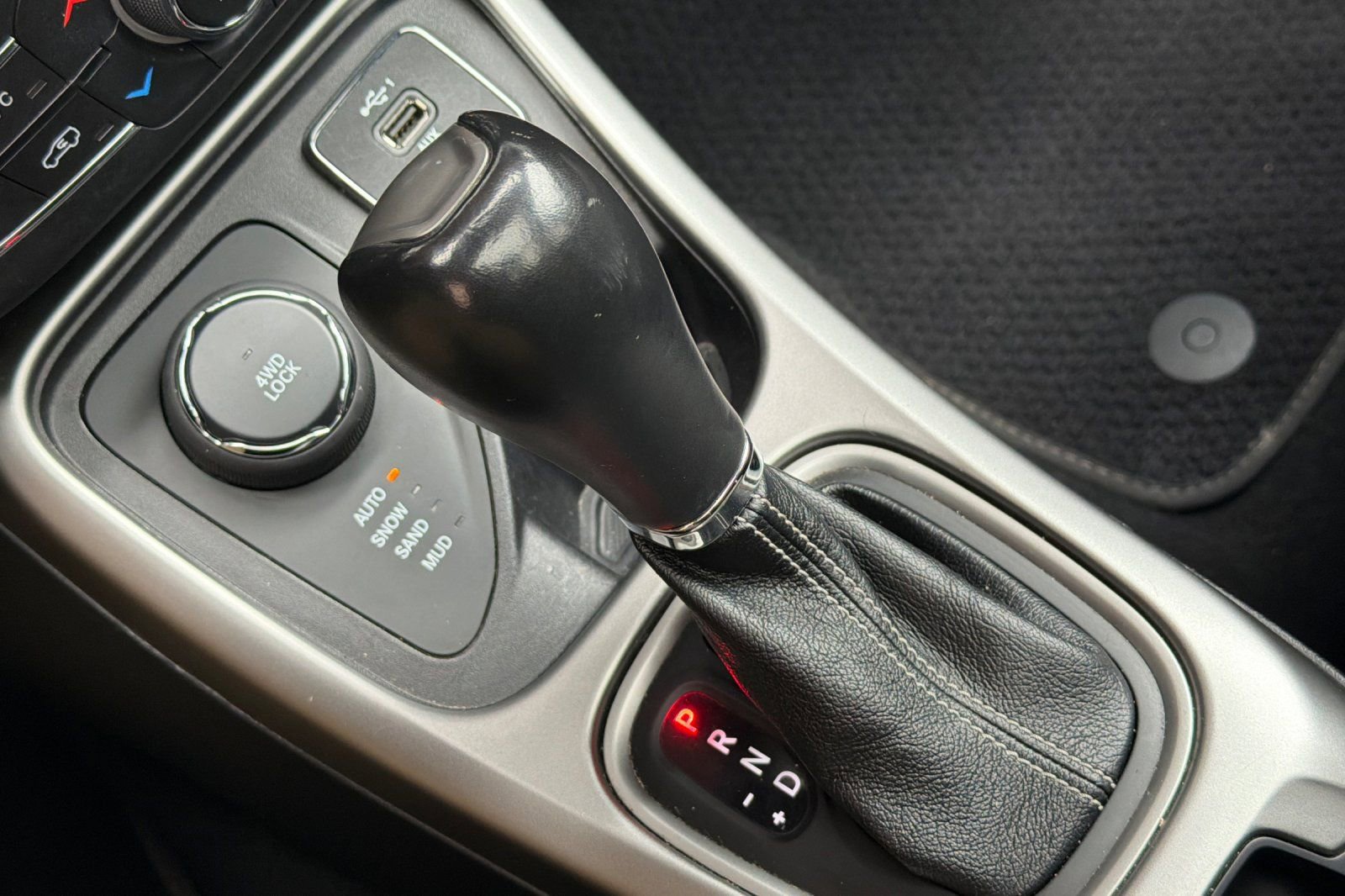 Used 2021 Jeep Compass 80th Special Edition w/ Sun and Sound Group image 30