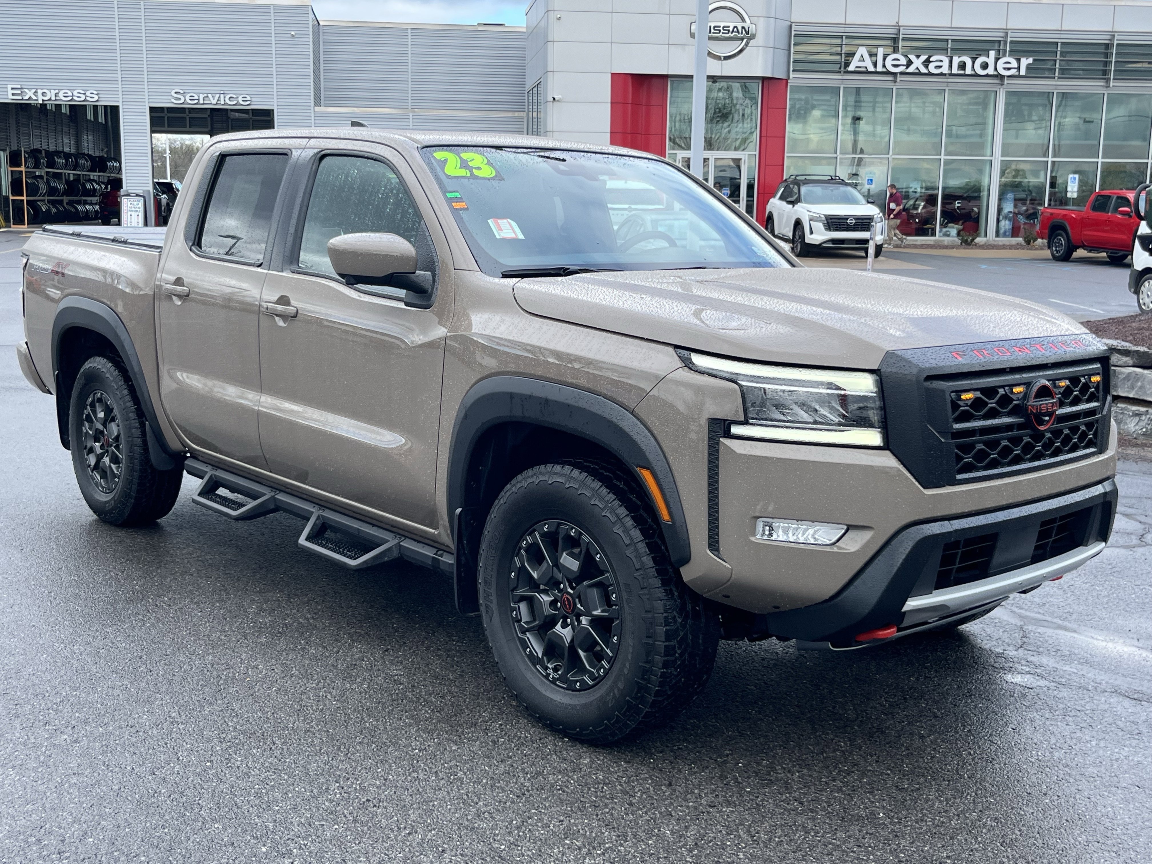 Used 2023 Nissan Frontier PRO-4X w/ Pro-4X Premium Package