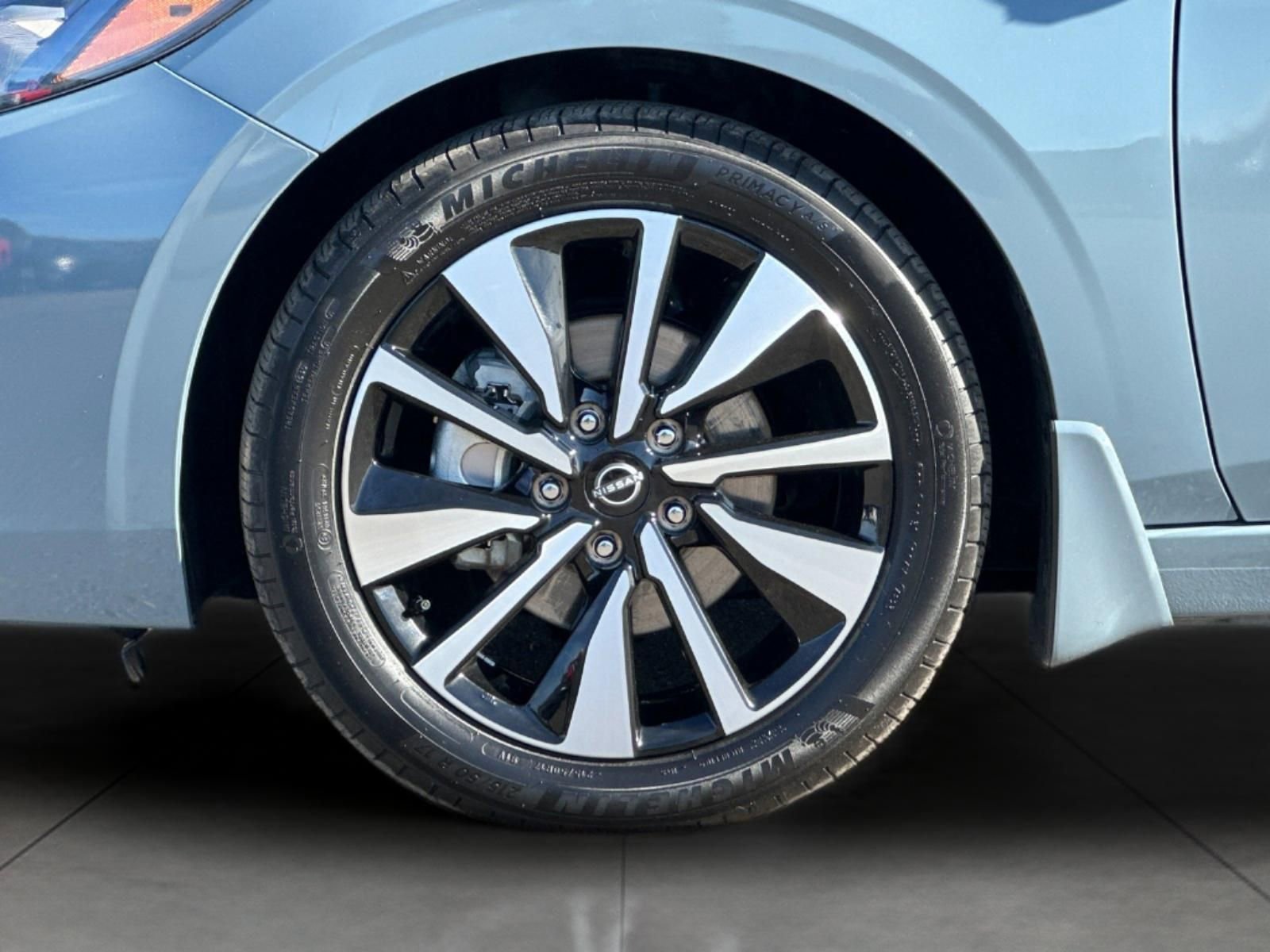 Used 2024 Nissan Sentra SV w/ SV Premium Package image 23