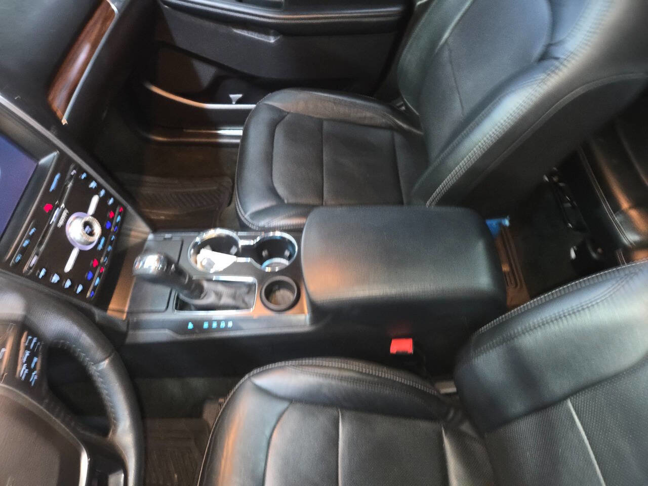 Used 2017 Ford Explorer Limited FWD image 17