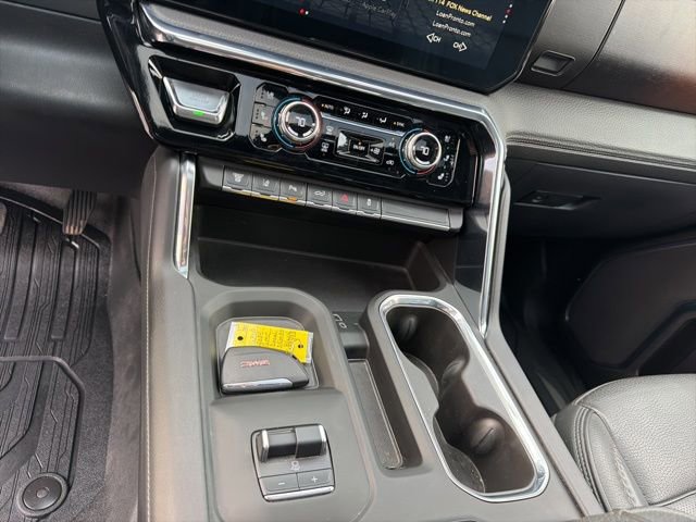 Used 2024 GMC Sierra 3500 Denali w/ Denali Reserve Package image 38