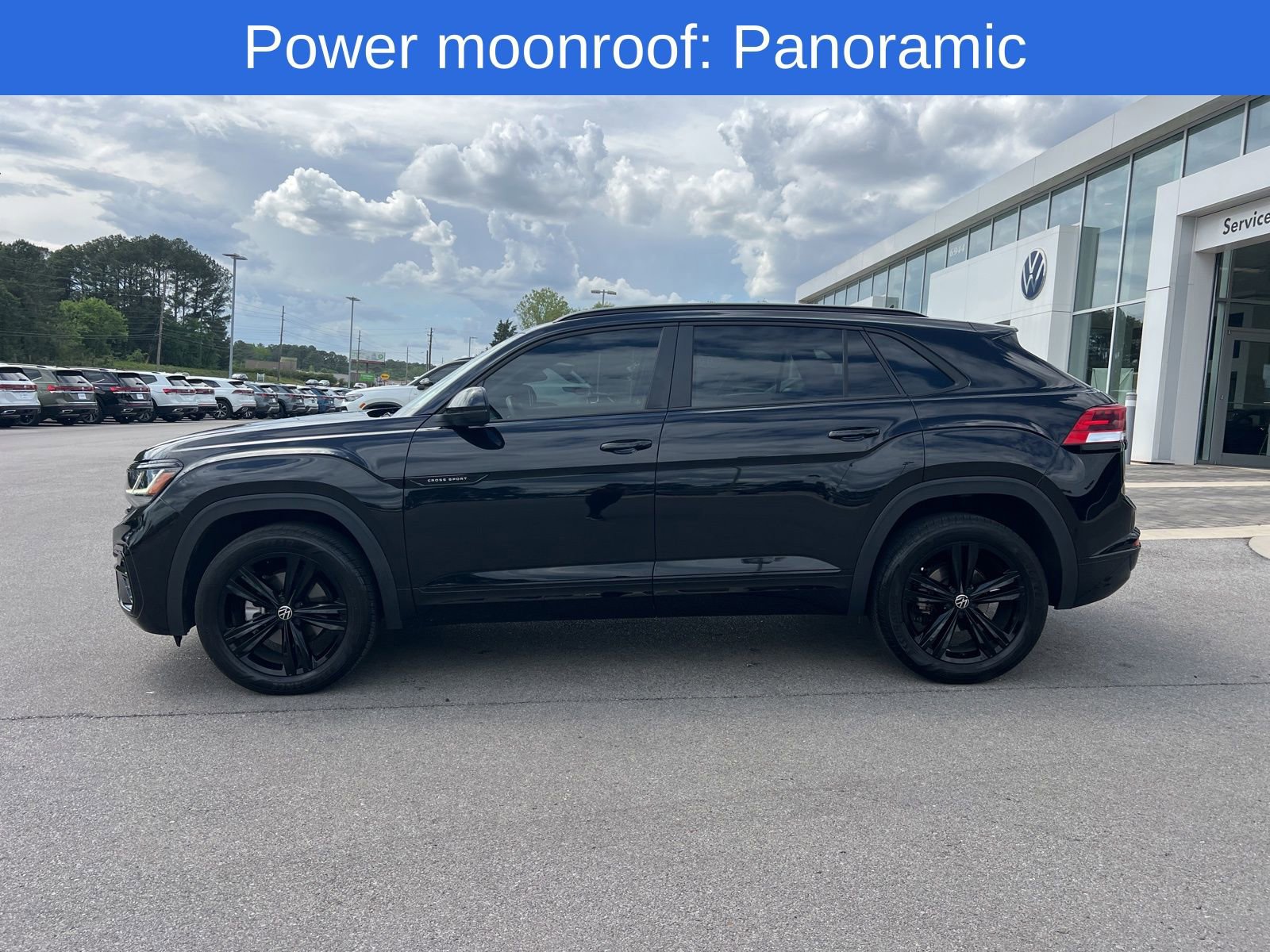 Certified 2023 Volkswagen Atlas Cross Sport SEL R-Line AWD/4WD image 10