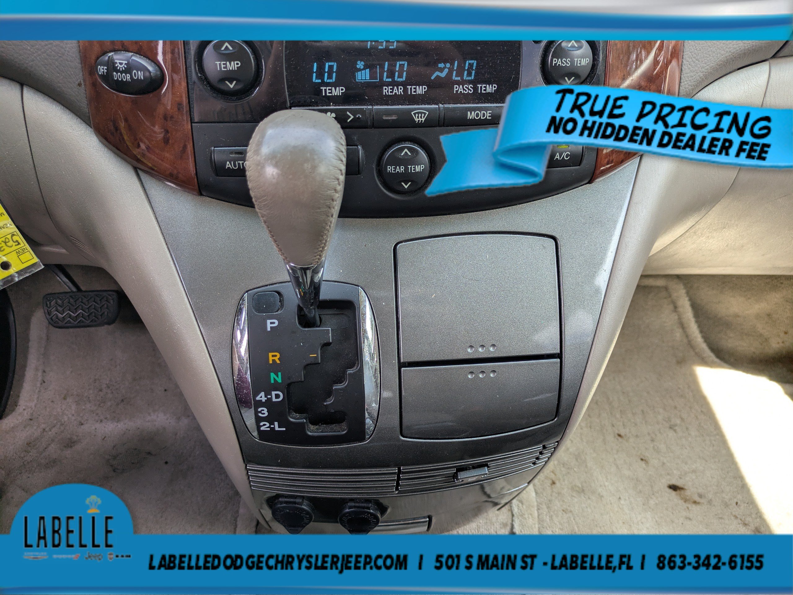 Used 2005 Toyota Sienna XLE w/ XLE Pkg 1 FWD image 17