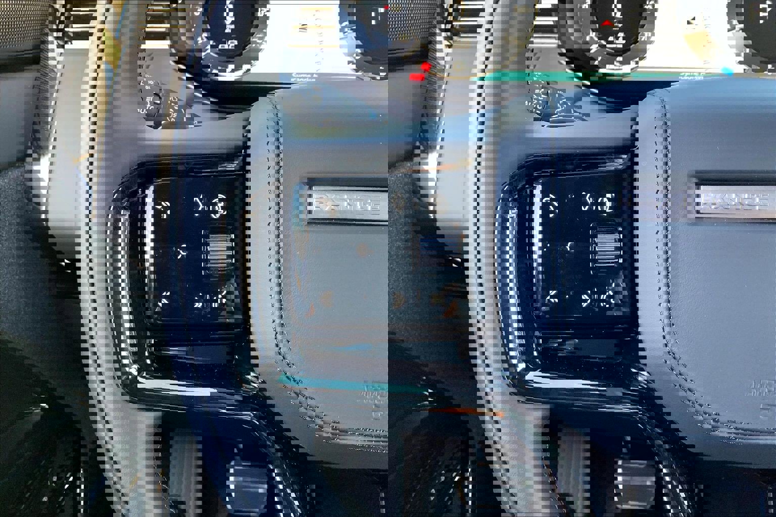 Used 2025 Land Rover Range Rover Sport Dynamic SE image 22