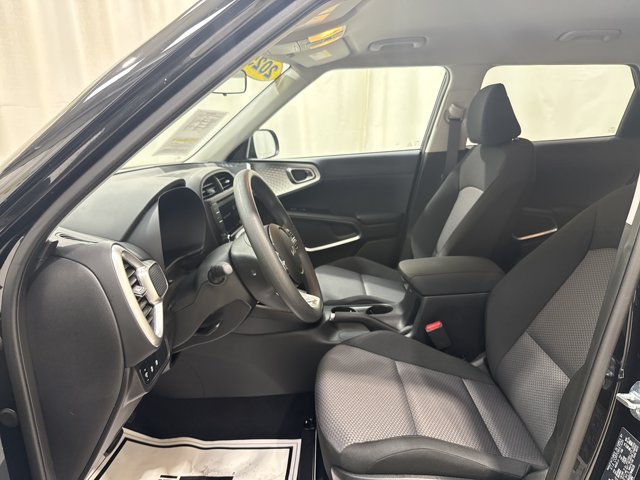 Certified 2025 Kia Soul LX FWD image 12