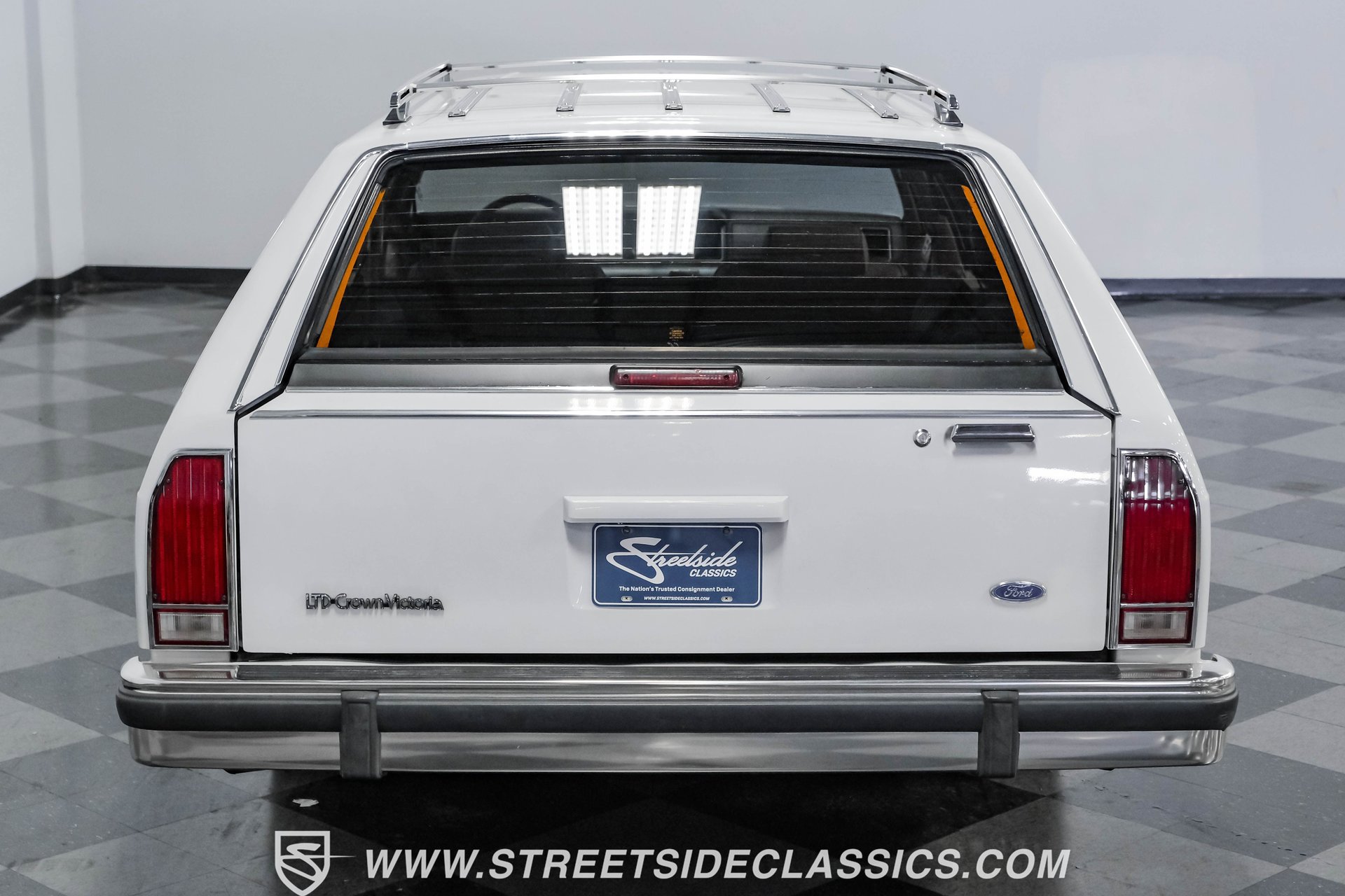 Used 1990 Ford LTD Crown Victoria RWD image 35