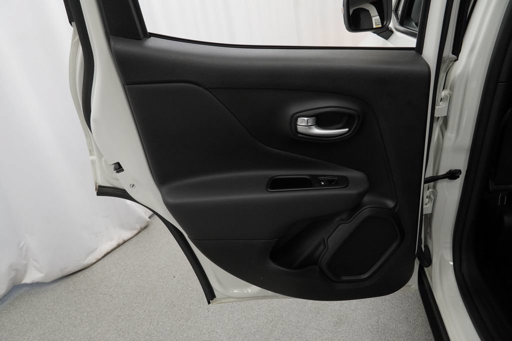Certified 2023 Jeep Renegade Altitude AWD/4WD image 43