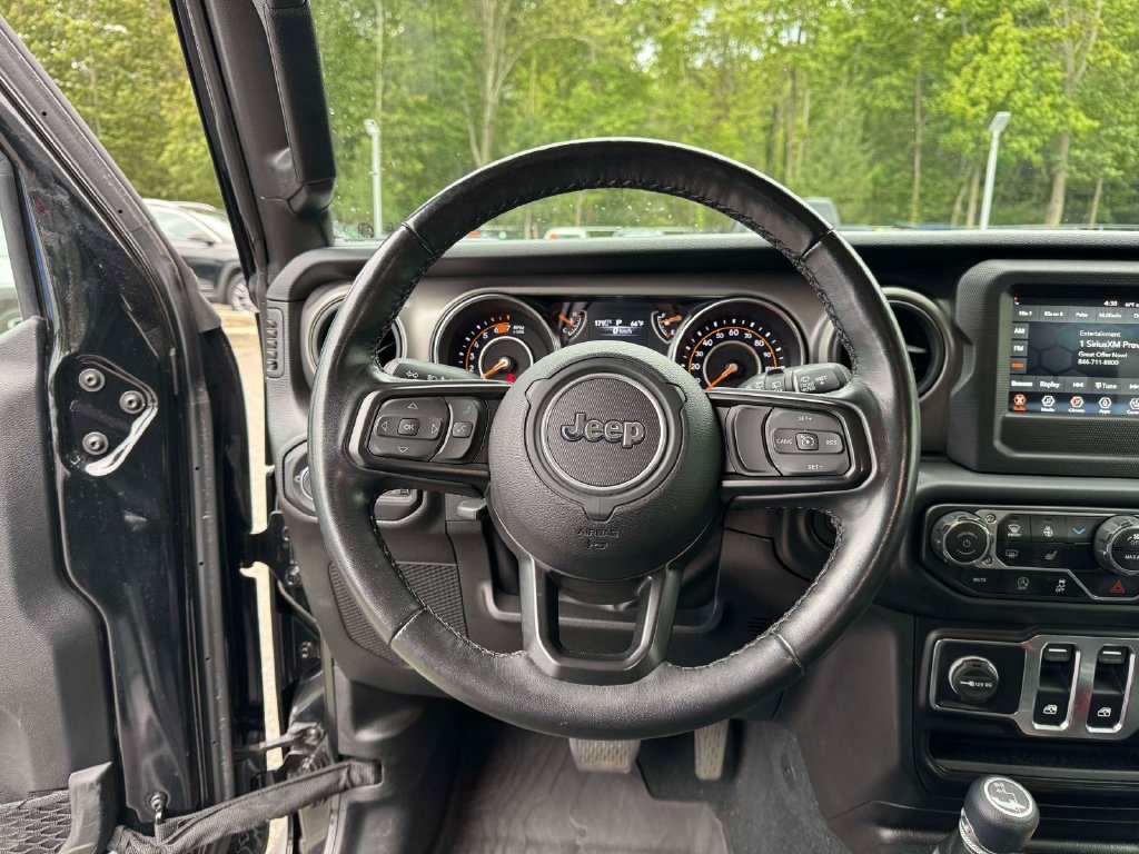 Used 2022 Jeep Wrangler Sport AWD/4WD image 20