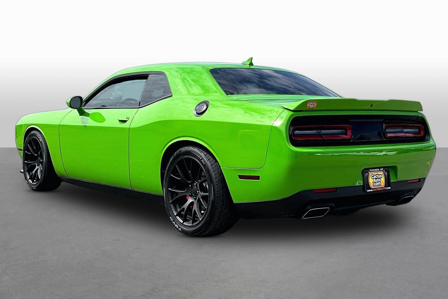 Used 2017 Dodge Challenger SRT w/ Technology Group RWD image 11