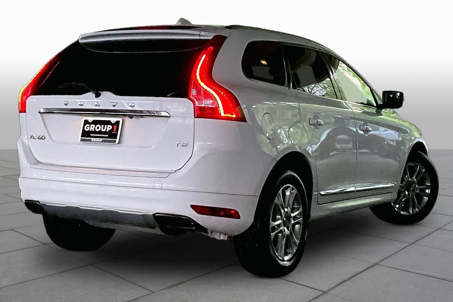 Used 2015 Volvo XC60 T5 Premier Plus FWD image 12