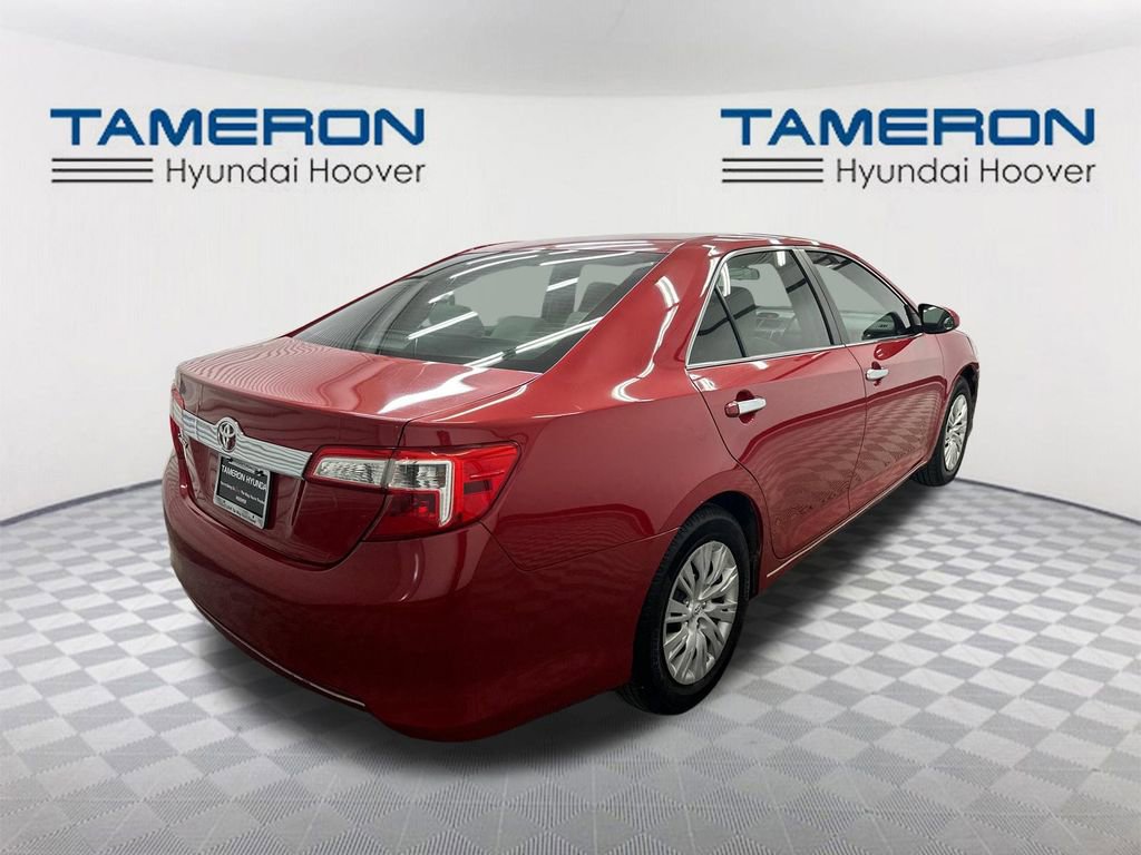 Used 2014 Toyota Camry L image 5