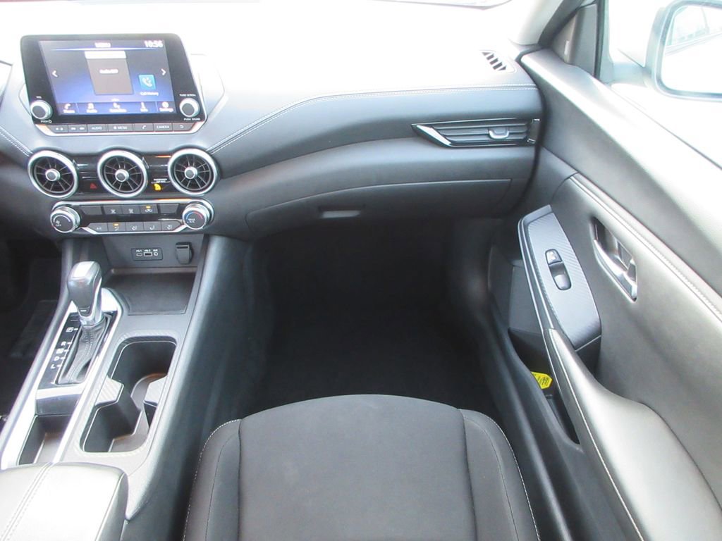 Used 2023 Nissan Sentra SV image 16