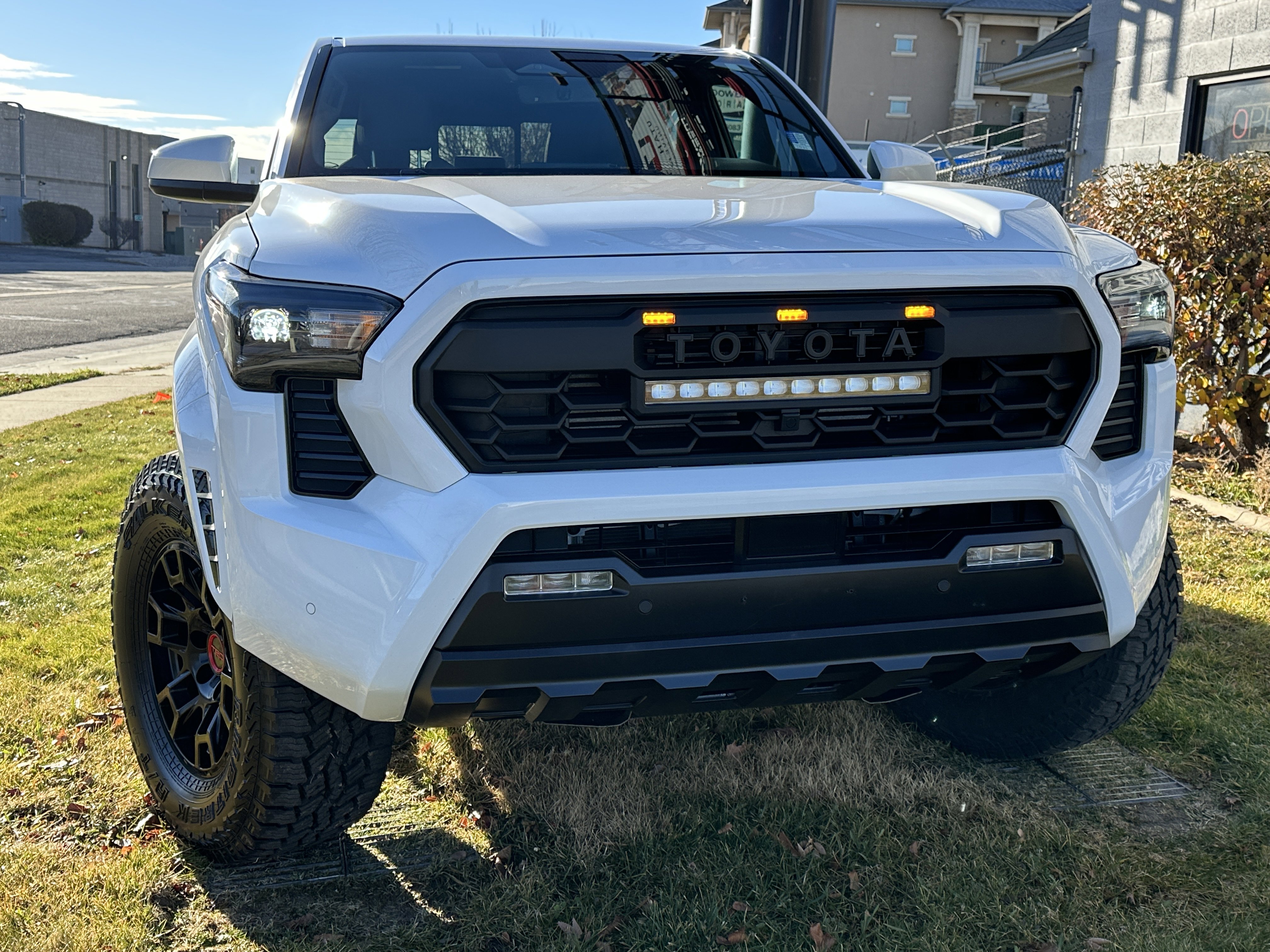 Used 2024 Toyota Tacoma SR5 image 4