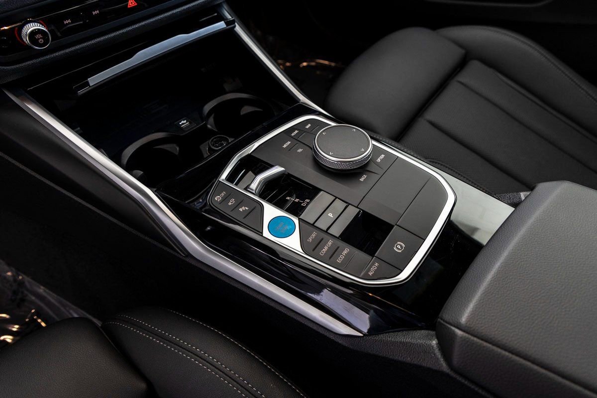 Certified 2024 BMW i4 xDrive40i image 17