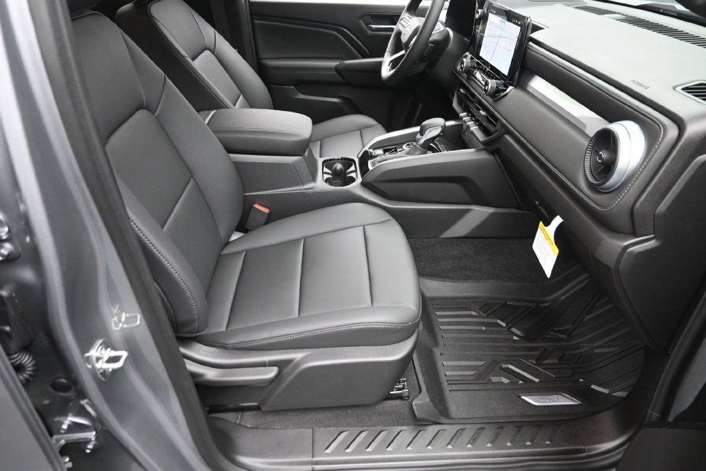 New 2026 Chevrolet Colorado LT w/ LT Convenience Package AWD/4WD image 9