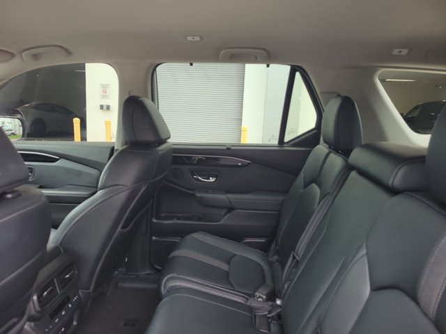 Used 2024 Honda Pilot EX-L image 16