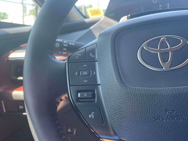 Used 2025 Toyota Prius Plug-In Hybrid FWD image 22