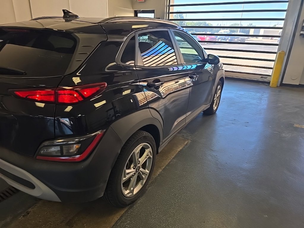 Used 2023 Hyundai Kona SEL w/ Cargo Package FWD image 3