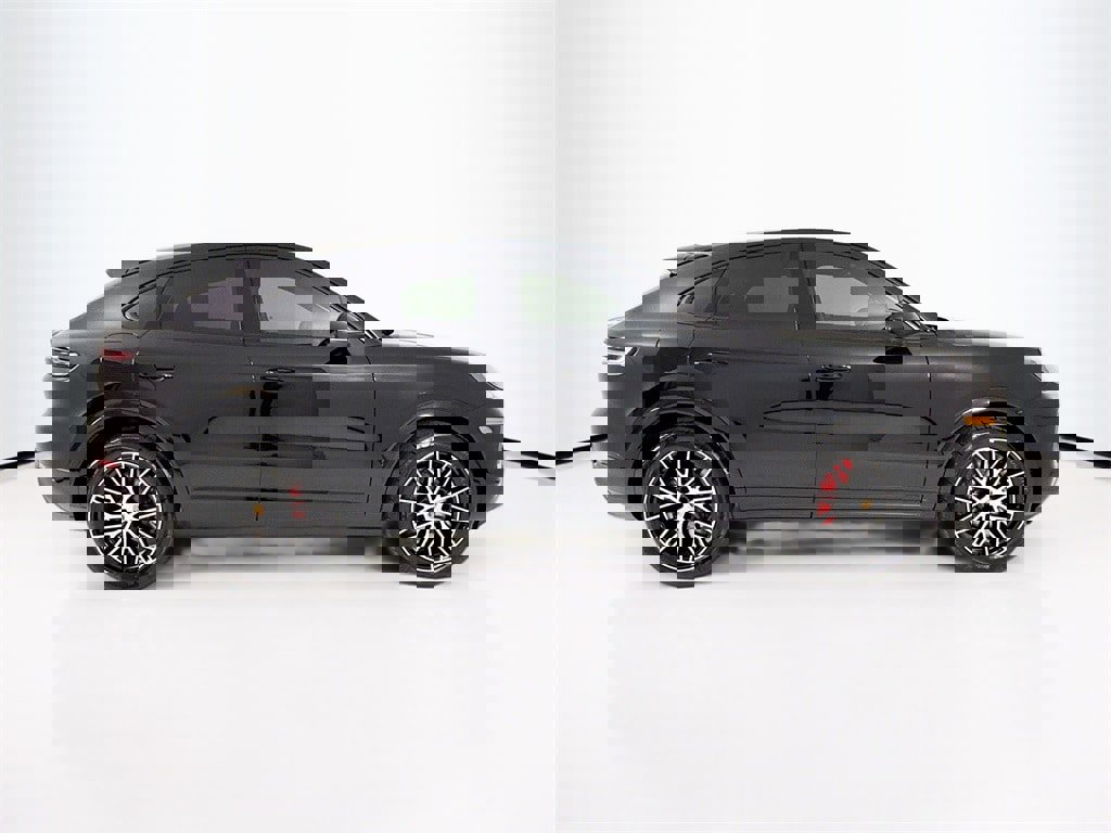 New 2026 Porsche Cayenne S image 8