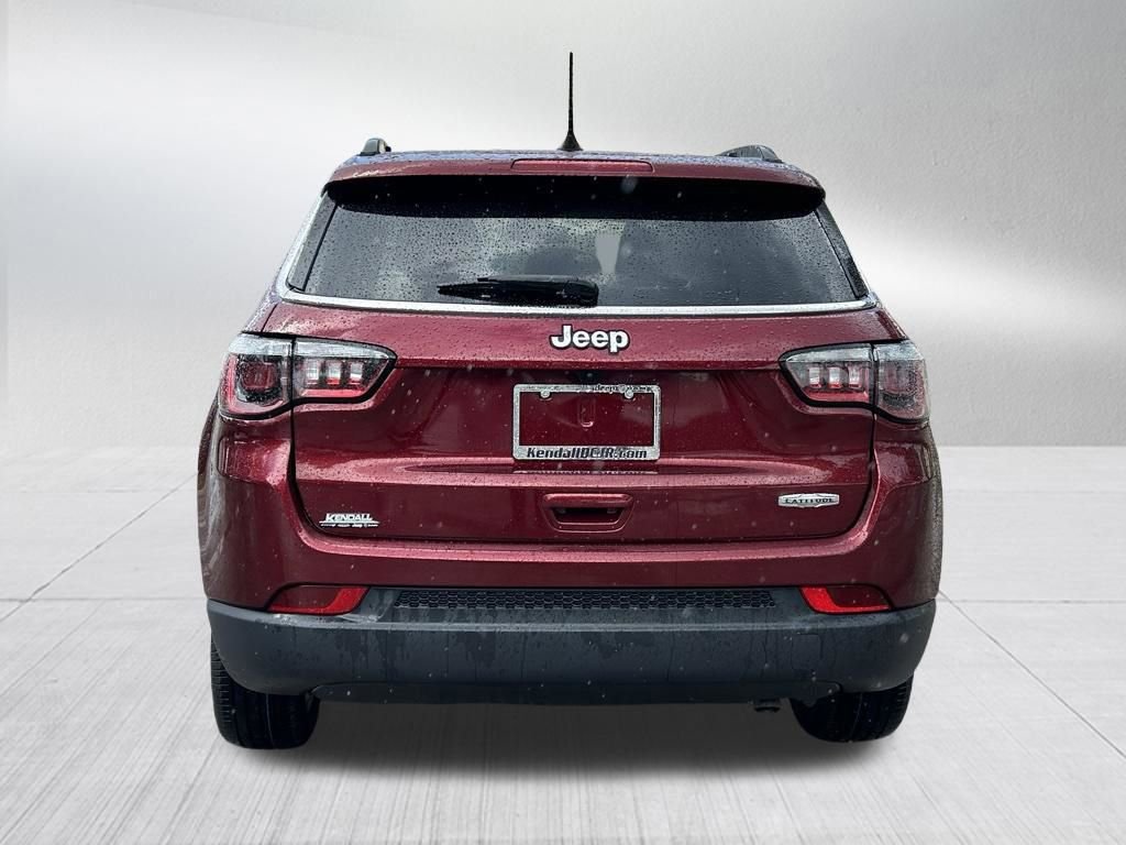 Certified 2022 Jeep Compass Latitude image 6