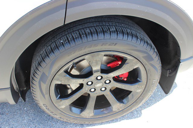 Used 2021 Ford Explorer ST w/ ST Street Pack image 11