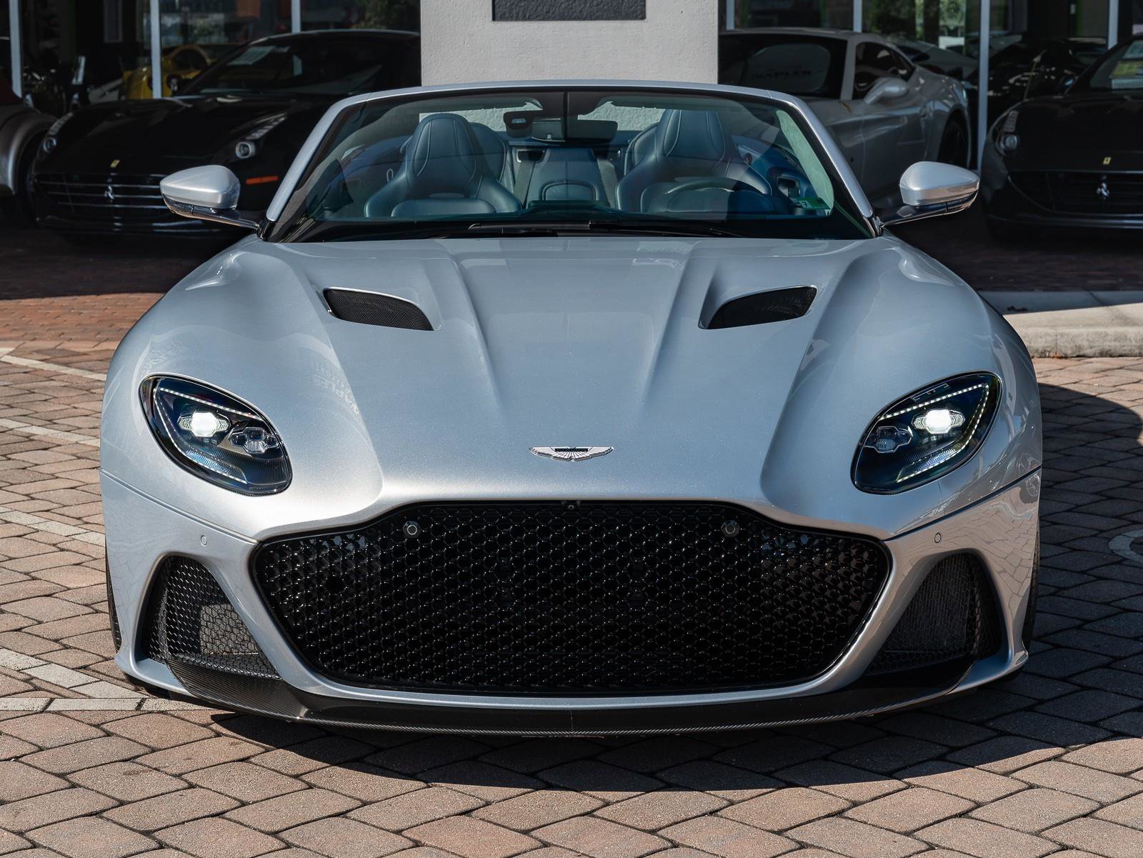 Used 2020 Aston Martin DBS Superleggera Volante image 16