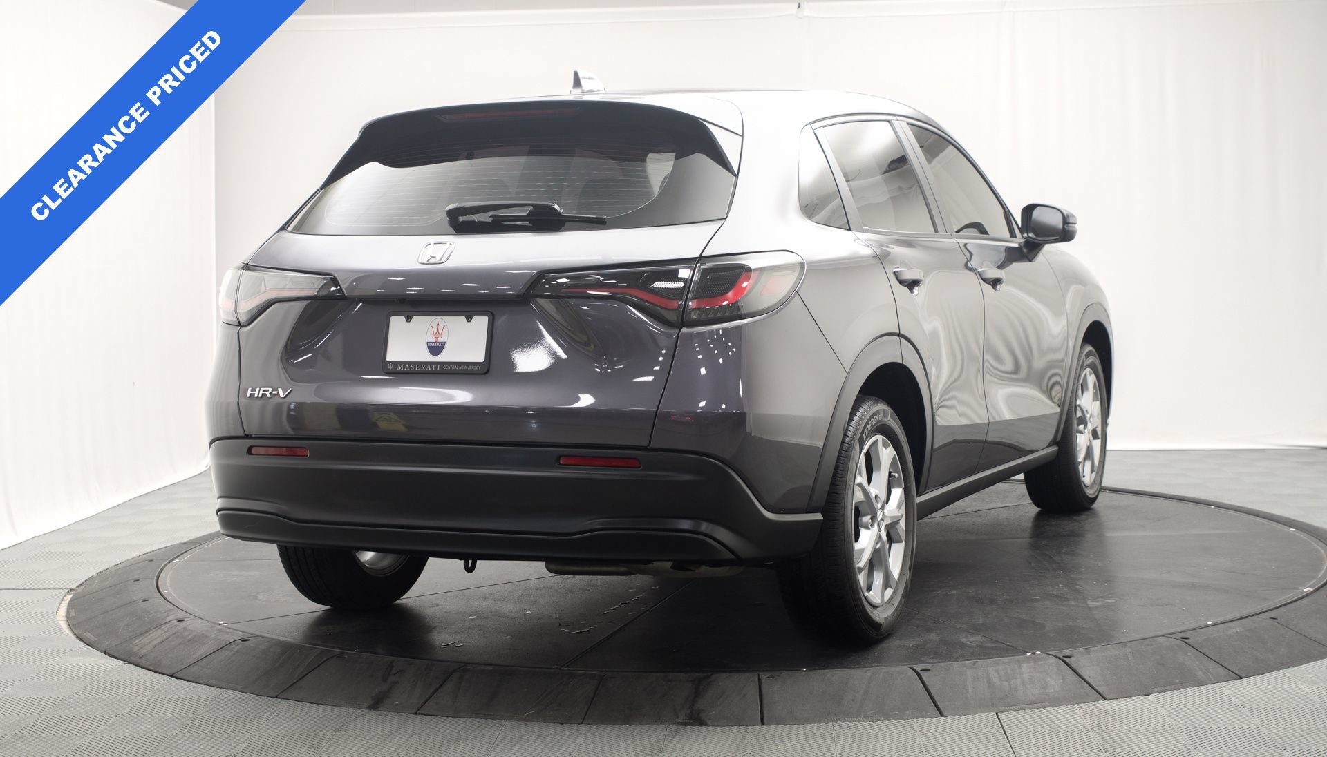 Used 2024 Honda HR-V LX image 3