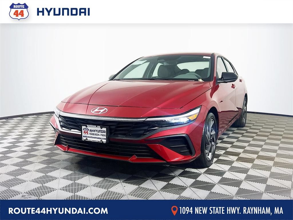 New 2025 Hyundai Elantra SEL FWD image 1