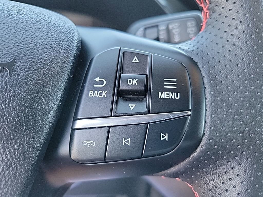 Used 2025 Ford Escape ST-Line Select AWD/4WD image 23