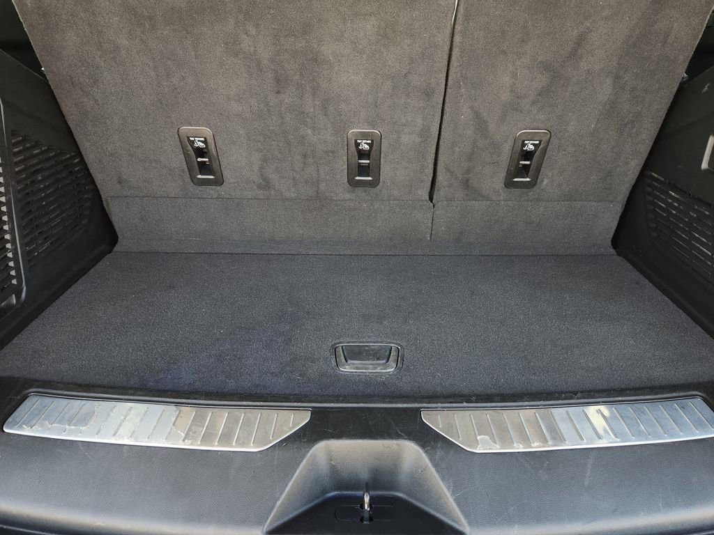 Used 2024 Chevrolet Tahoe Premier image 39