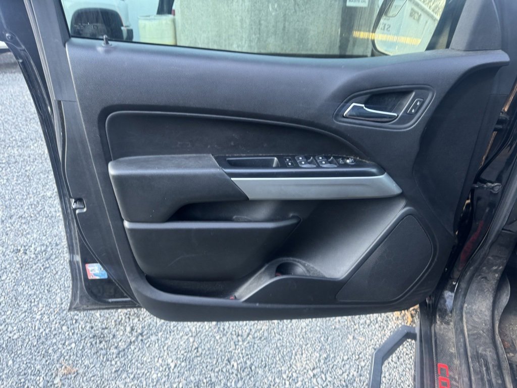 Used 2018 Chevrolet Colorado LT w/ Redline Special Edition image 59