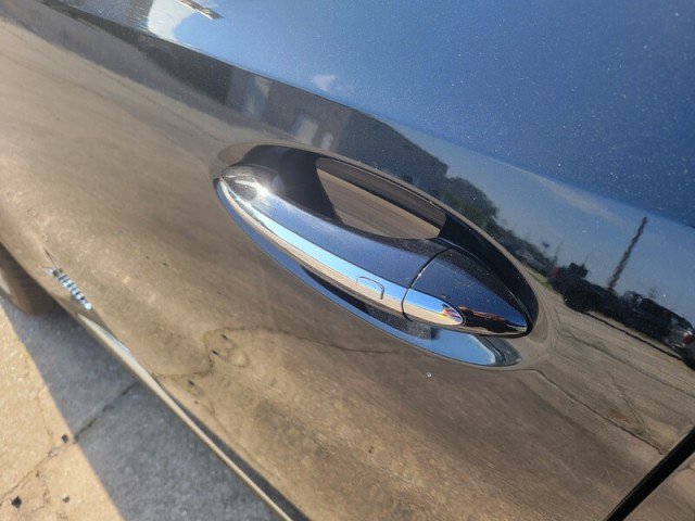 Used 2023 Buick Envision Avenir image 10