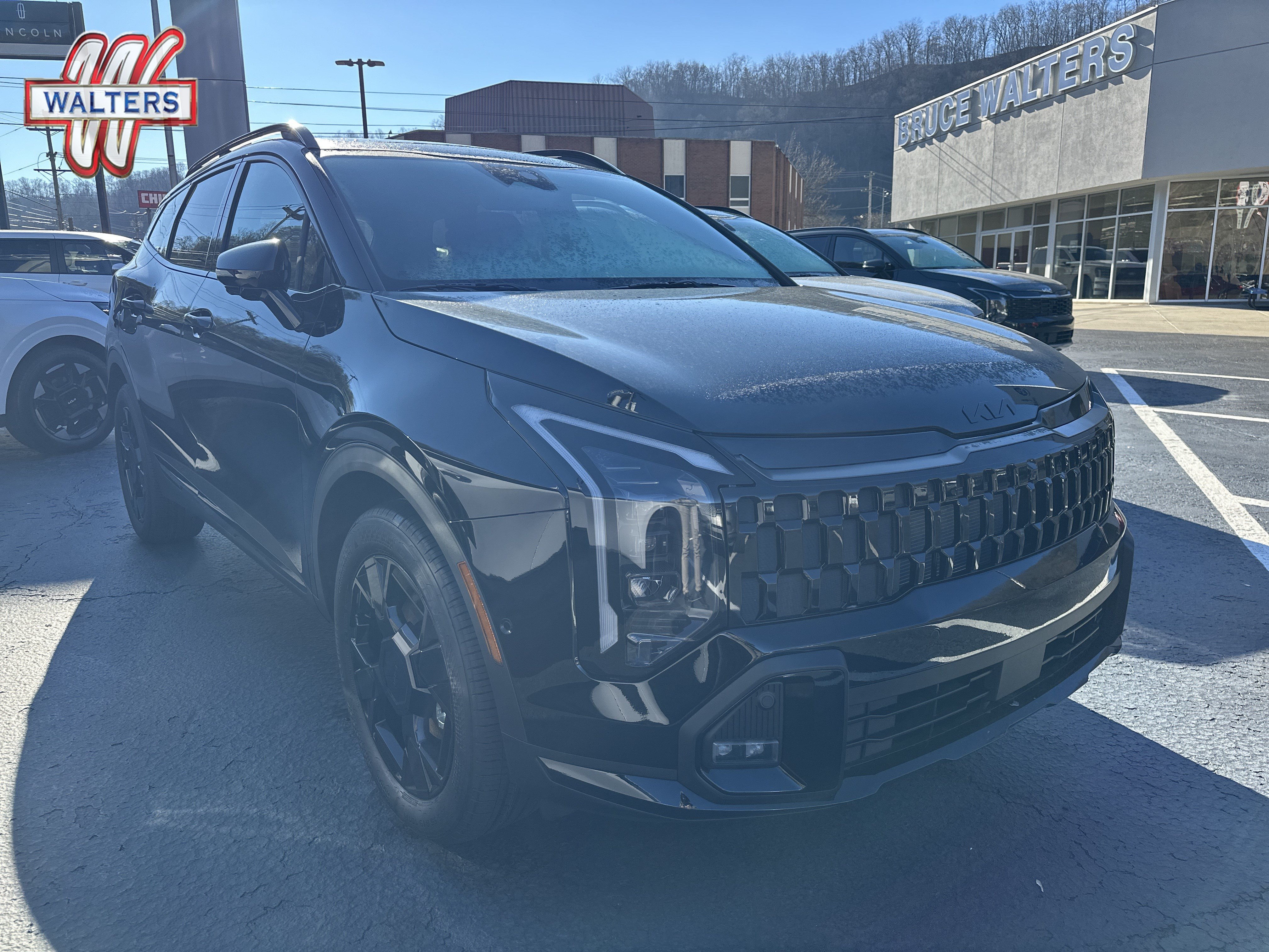 New 2026 Kia Sportage X-Line w/ X-Line Technology Package AWD/4WD image 1