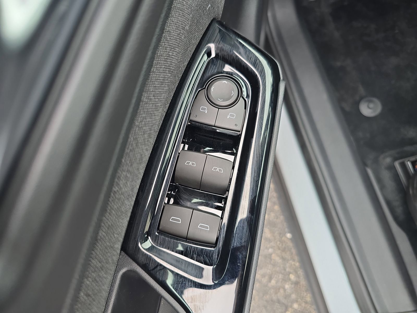 New 2026 Honda Prologue EX image 15