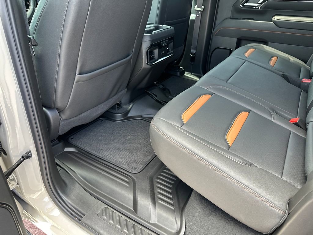 Used 2026 GMC Sierra 2500 AT4 w/ AT4 Premium Plus Package AWD/4WD image 34