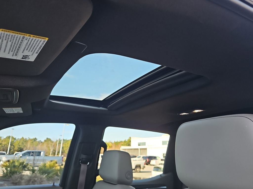 Used 2023 GMC Sierra 1500 SLT w/ SLT Premium Package image 23