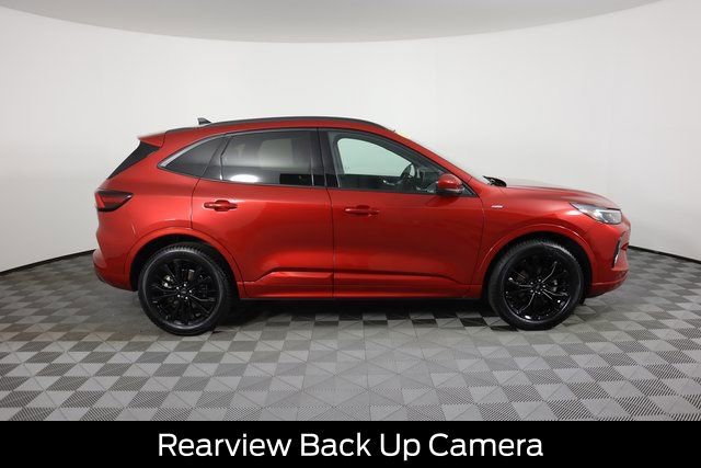 Certified 2023 Ford Escape ST-Line Elite video 4