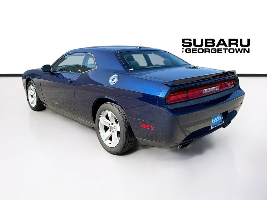 Used 2013 Dodge Challenger R/T RWD image 5