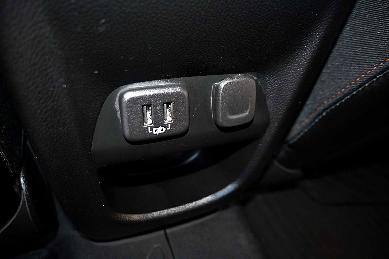 Used 2022 GMC Canyon AT4 image 12