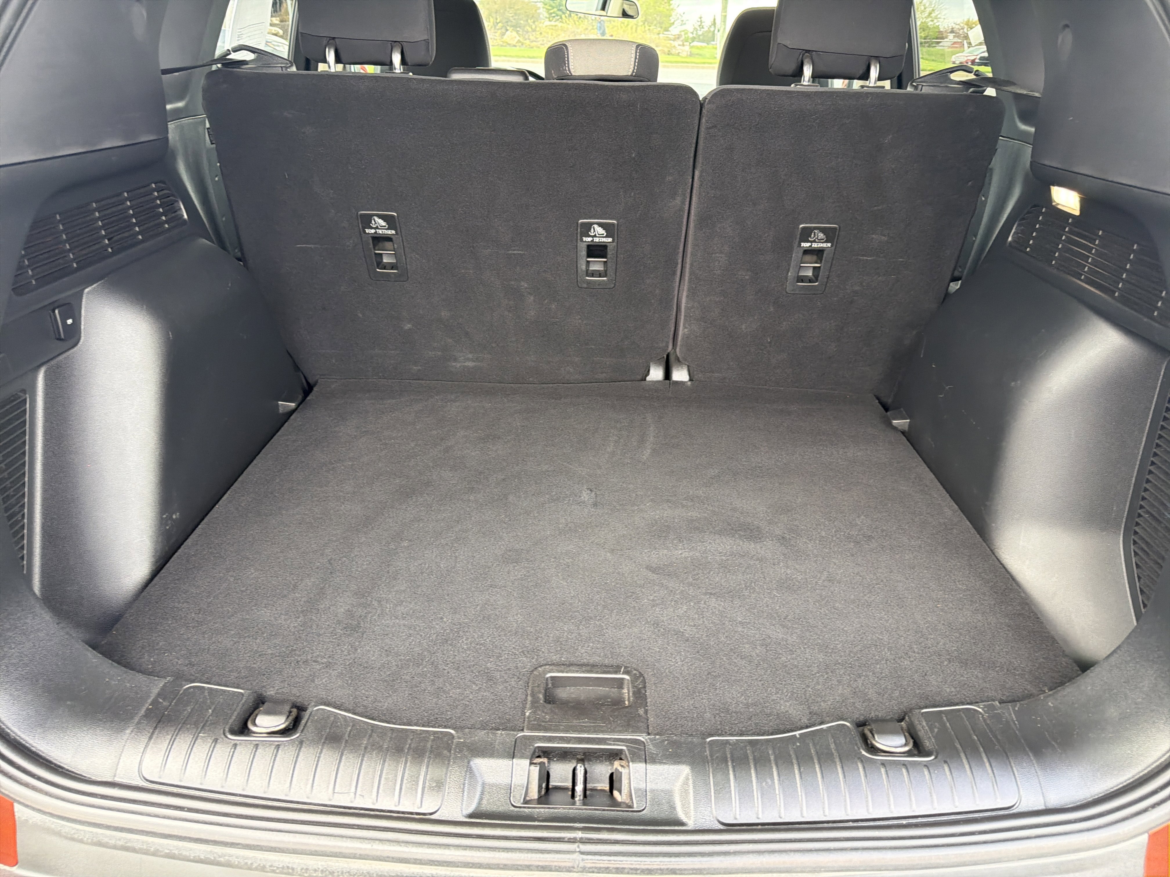 Used 2020 Ford Escape SE image 5