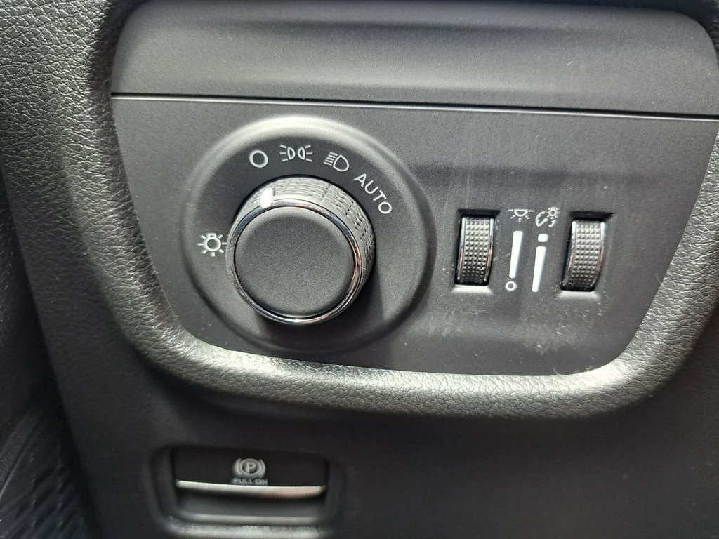 New 2026 Jeep Grand Cherokee Laredo RWD image 14